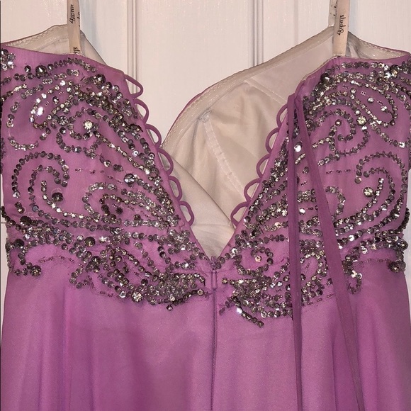 Prom/Pageant Dress - Picture 4 of 8